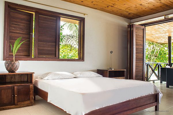 Room with double bed at Casa Playa